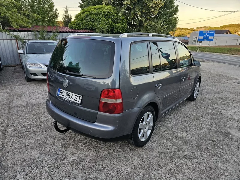 Volkswagen Touran